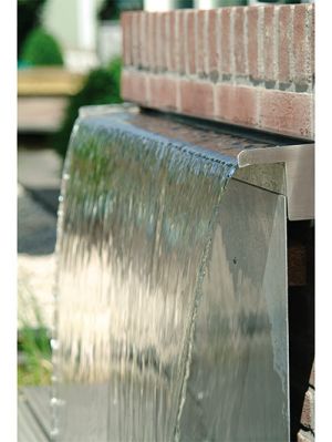 15cm - Fontana a cascata su placca in acciaio inox di larghezza 15cm