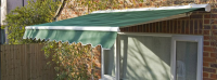 Tenda da sole elettrica a cassonetto parziale a strisce verdi da 4.0metri - Acrilico