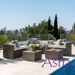 Set da giardino Sherborne con divano ad angolo da 9 posti con 2 tavolini/sgabelli colore marrone - della Asha™