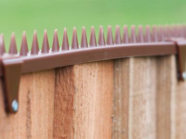 Spuntoni di recinzione con profilo a coda di rondine – 2 Morsetti – colore Marrone